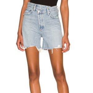 Criss Cross Short in Symbol Agolde